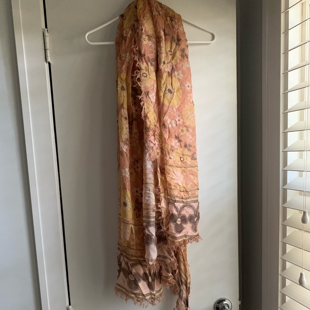 Spell & the Gypsy Scarf